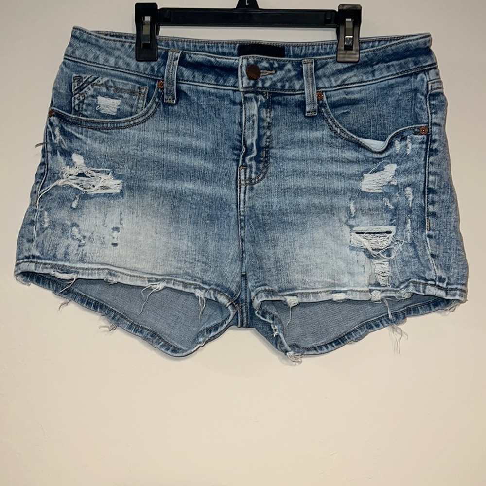 Buckle black denim shorts